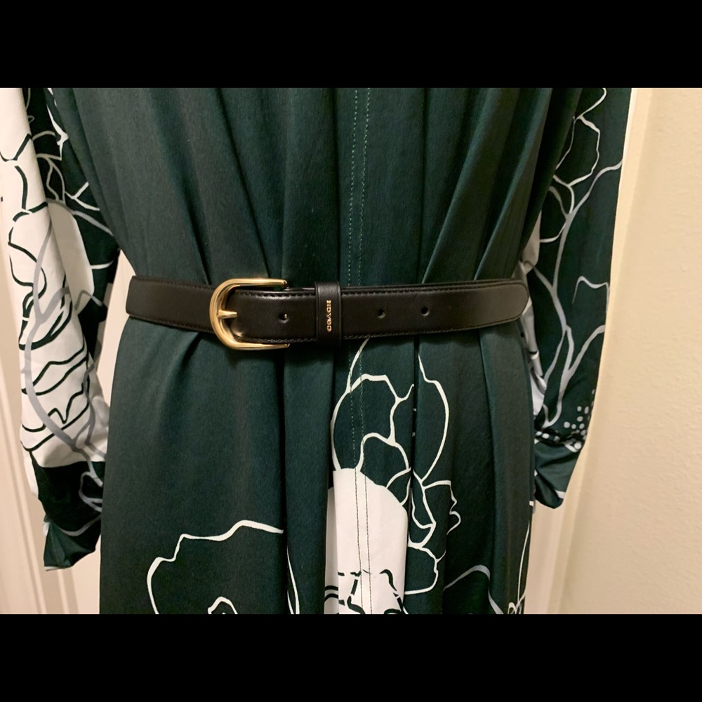 Coach Classic Black Leather Belt in Medium